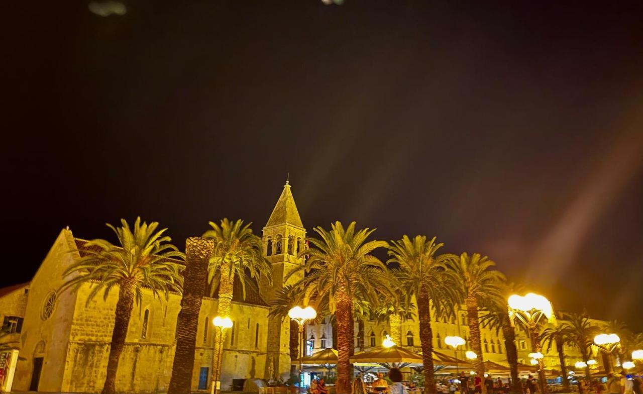 דירות Kaštela Haus Grace מראה חיצוני תמונה